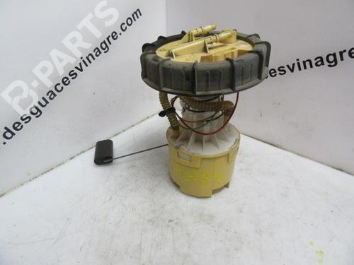 Used Fuel pump FORD FOCUS [1999-2007]  11339718
