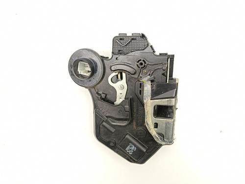 Rear left lock TOYOTA AVENSIS Estate (_T25_) 2.0 D-4D (ADT250_, ADT250R) | BP16702530C100 