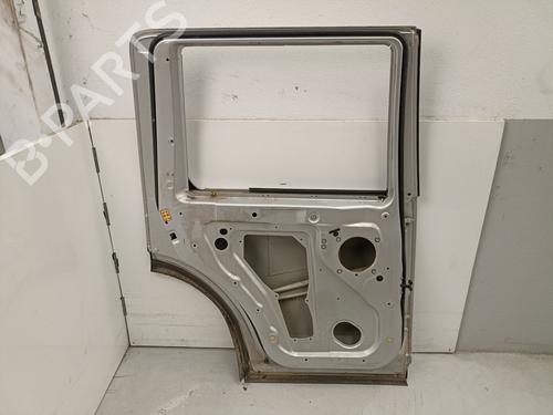Left rear door LAND ROVER DISCOVERY III (L319) 2.7 TD 4x4 | BP24334100C4