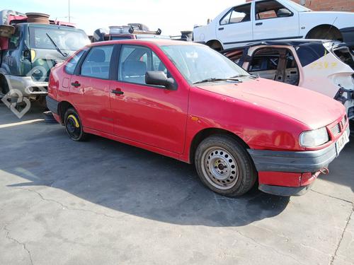Fuel pump SEAT CORDOBA (6K1, 6K2)  | BP27687281M76 