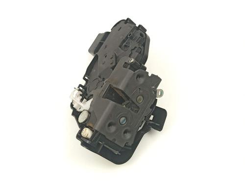 Used Rear left lock Rear left lock VOLVO V50 (545) 2.0 D (136 hp) 14366395 14366395