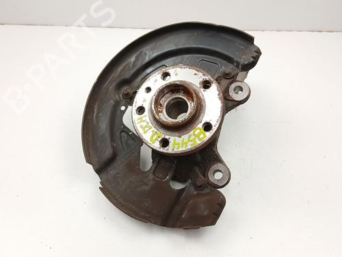Used Right front steering knuckle VOLVO XC70 II (136) D5 AWD (185 hp) 27514547