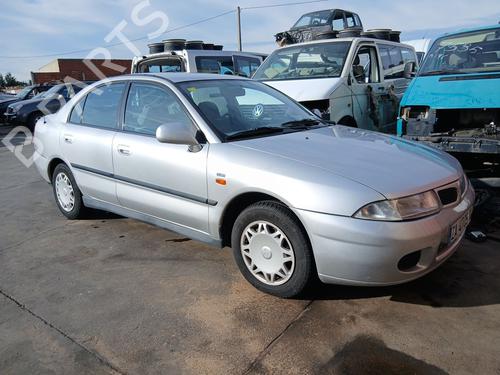 Brugte MITSUBISHI CARISMA (DA_) 1.8 16V GDI (DA2A) (125 hp) 4370260