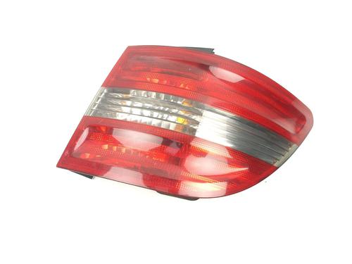 Used Right taillight Right taillight 17493215 17493215
