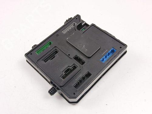 Used Fuse box Fuse box 28733033 28733033