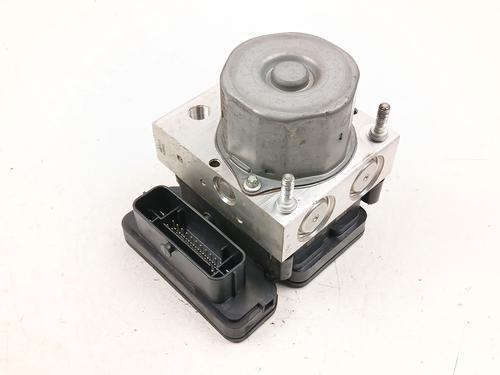 Used ABS pump NISSAN X-TRAIL III (T32_, T32R, T32RR) 1.6 dCi (T32) (130 hp) 31292179
