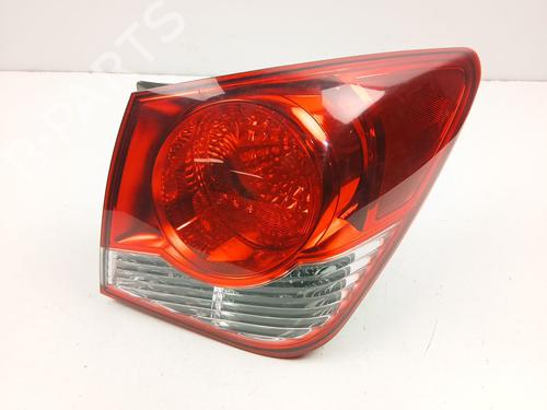 Used Right taillight CHEVROLET CRUZE (J300) 1.6 (109 hp) 31117299