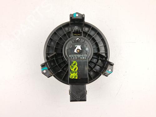 Heater blower motor TOYOTA HILUX VII Pickup (_N1_, _N2_, _N3_) 2.5 D-4D 4WD (KUN25) | BP30763827M62