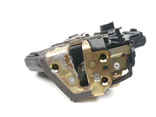 Rear left lock TOYOTA COROLLA (_E12_) 2.0 D-4D (CDE120R, CDE120L_) | BP22737687C100 