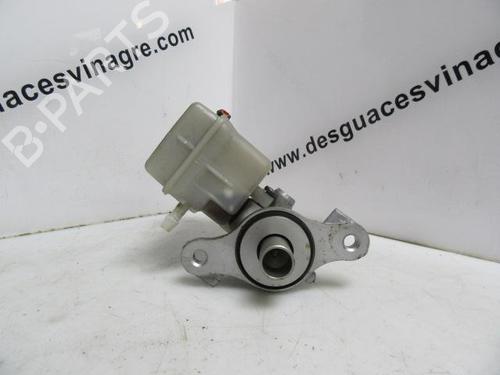 brake-master-cylinder-renault-clio-iv-bh_-2012-2013-2014-2015-2016-2017-2018-2019-2020-2021-37441220 main image