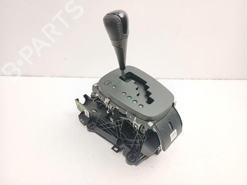 Gearknop Gearknop TOYOTA YARIS (_P13_) 1.5 Hybrid (NHP130_, NHP130) (101 hp) 33325975 33325975
