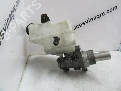 Brake master cylinder FORD TRANSIT Van (FA_ _) 2.4 TDCi RWD | BP37441135M77 - Image 2