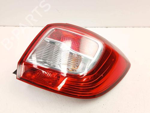 right-taillight-dacia-sandero-ii-2012-36238811 main image