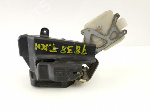 Rear right lock HYUNDAI ELANTRA III Saloon (XD) 2.0 CRDi | BP12206908C99 