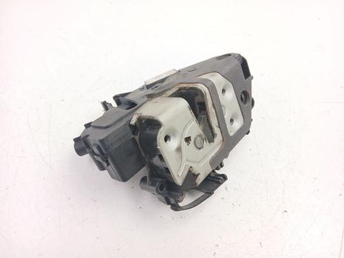 Høyre foran lås Høyre foran lås FORD FOCUS III 1.6 TDCi (115 hp) 35738452 35738452