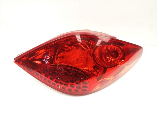 Used Right taillight Right taillight 25722910 25722910