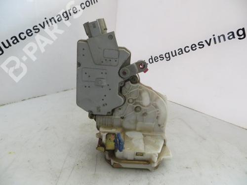 Used Rear left lock NISSAN PRIMERA Hatchback (P11) 2.0 TD (90 hp) 11948359