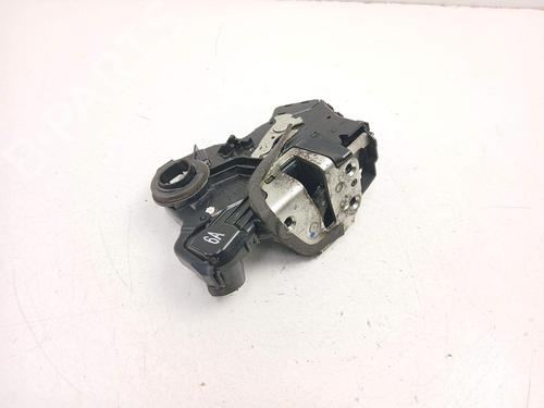 front-left-lock-toyota-auris-_e15_-2006-2007-2008-2009-2010-2011-2012-2013-33399590 main image