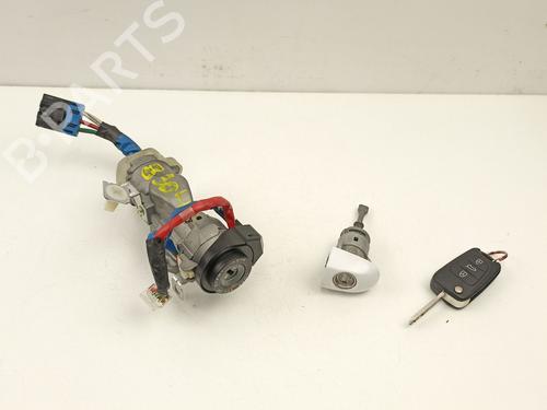 Used Ignition barrel HYUNDAI i30 (FD) 1.6 CRDi (116 hp) 18421952