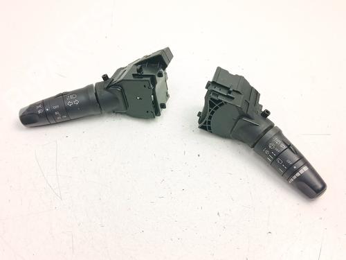 Used Steering column stalk Steering column stalk NISSAN PRIMERA (P12) 2.2 Di (126 hp) 33325982 33325982