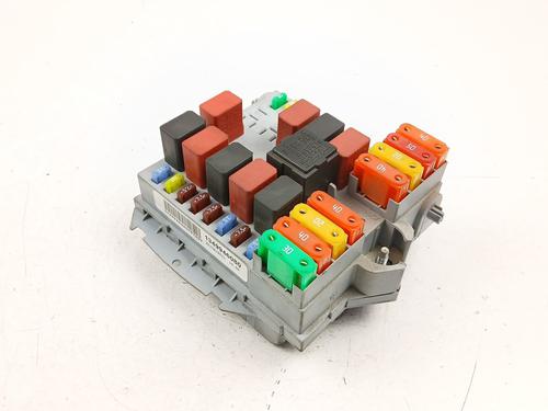 Sikringsdose FIAT DUCATO Bus (250_) 160 Multijet 3,0 D (156 hp) 30721296