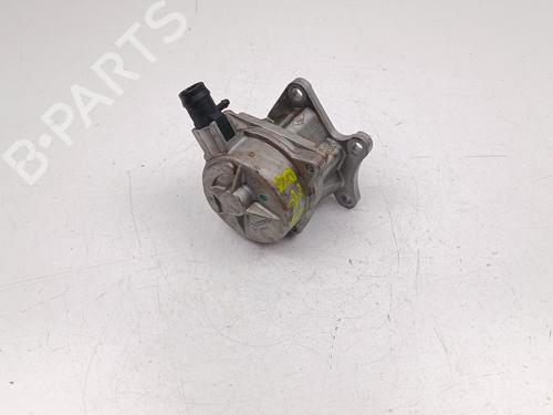 Used Vacuum pump RENAULT CLIO II (BB_, CB_) [1998-2016]  29214061