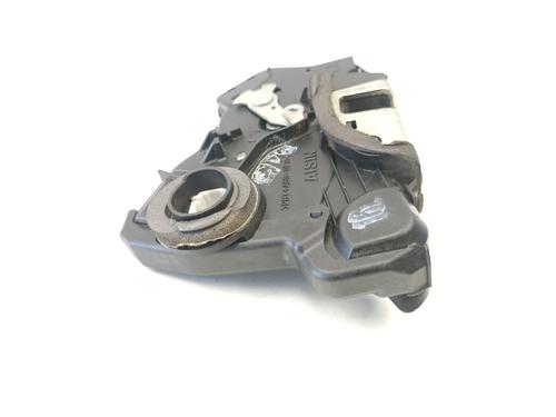 Front left lock TOYOTA AVENSIS (_T25_) 2.2 D-CAT (ADT251_, ADT251R) | BP25439747C98