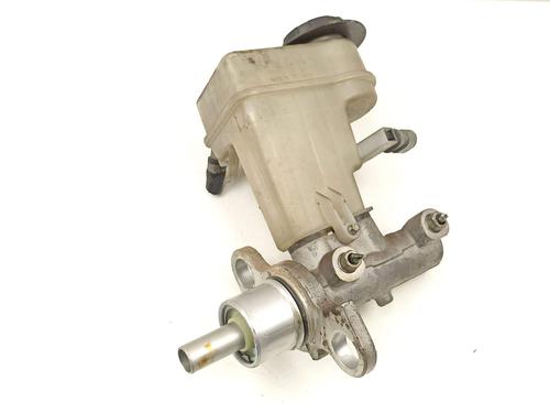 Used Brake master cylinder Brake master cylinder 37441800 37441800