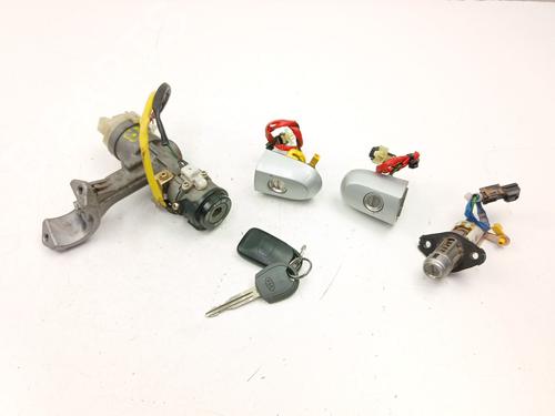 Used Ignition barrel KIA SPORTAGE II (JE_, KM_) [2004-2011]  32059610