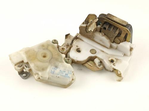 Rear right lock NISSAN TERRANO II (R20)  | BP13299579C99 