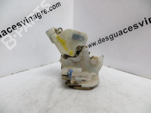 Used Rear left lock NISSAN X-TRAIL I (T30) 2.2 dCi (136 hp) 12067376