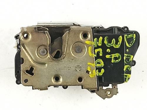 Serrure avant droite PEUGEOT 306 Hatchback (7A, 7C, N3, N5) 1.9 D (92 hp) 10521116
