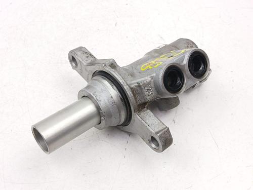 Used Brake master cylinder Brake master cylinder 37441856 37441856