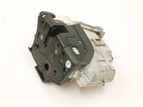 Rear right lock AUDI Q7 (4LB) 3.0 TDI quattro 3C4839016C