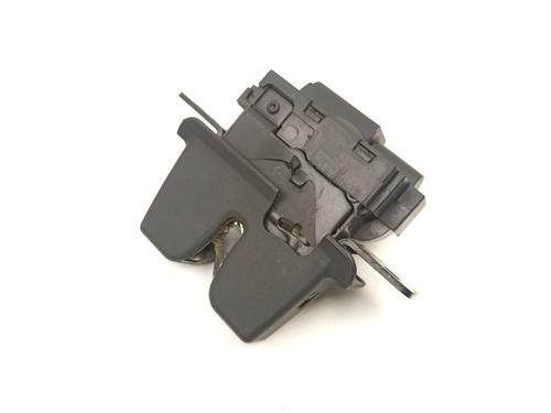 Used Tailgate lock RENAULT MEGANE II (BM0/1_, CM0/1_) 1.9 dCi (BM0G, CM0G) (120 hp) 24869277