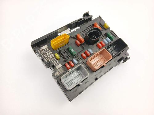 Used Fuse box Fuse box PEUGEOT 307 (3A/C) 2.0 HDi 135 (136 hp) 40260593 40260593