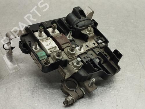 Used Fuse box Fuse box 17794257 17794257