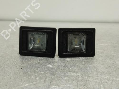 Kennzeichenbeleuchtung für MERCEDES-BENZ A-CLASS (W177) A 180 d (177.003) (116 hp) 31764637