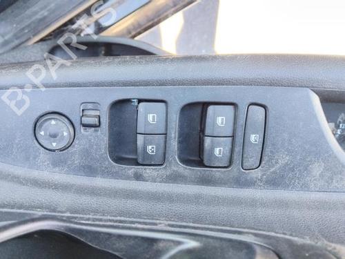 Venstre fortil elrude kontakt HYUNDAI i20 III (BC3, BI3) [2020-2026]  31767989