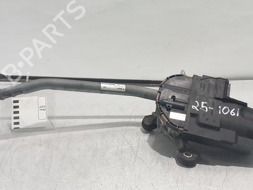 Used Front wiper motor VOLVO V40 Hatchback (525) D2 (114 hp) 31768705