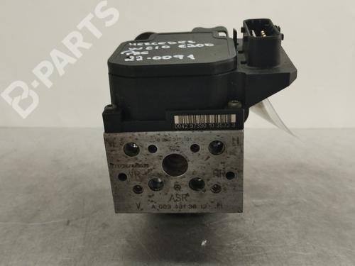 Pompe ABS MERCEDES-BENZ E-CLASS (W210) E 300 Turbo-D (210.025) (177 hp) 10161883