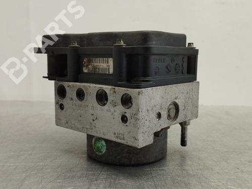 Used ABS pump RENAULT CLIO III (BR0/1, CR0/1) 1.2 16V (BR02, BR0J, BR11, CR02, CR0J, CR11) (75 hp) 10572565