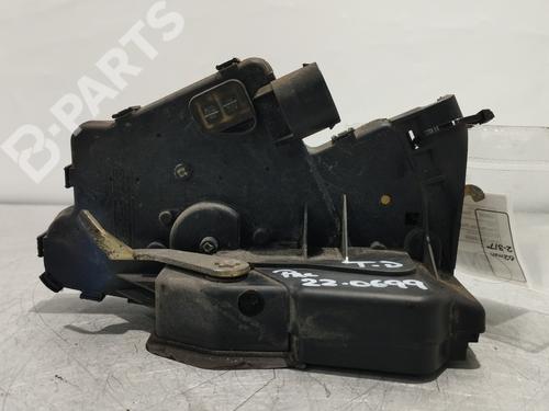 Używane Zamek drzwi tylnych prawych BMW 3 (E46) 320 d (136 hp) 10776833