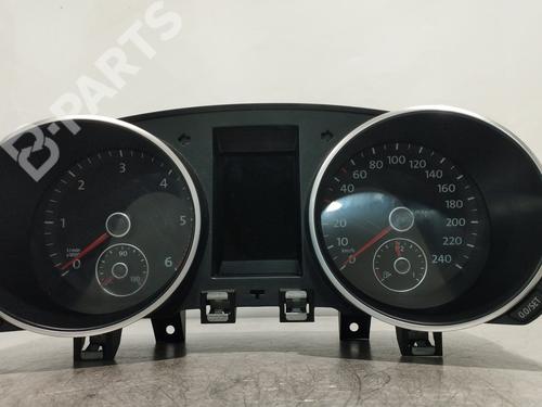 Used Instrument cluster VW GOLF VI (5K1) 2.0 TDI (110 hp) 11036684