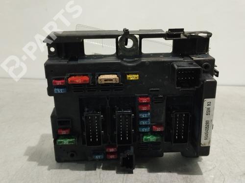 Używane Skrzynka bezpieczników CITROËN XSARA (N1) [1997-2005]  11224711