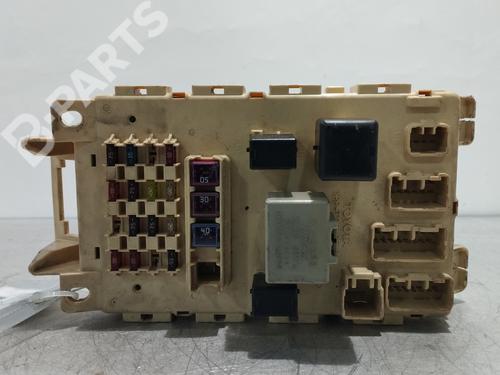 Used Fuse box TOYOTA YARIS (_P1_) 1.0 (SCP10_, SCP10R) (68 hp) 11374007