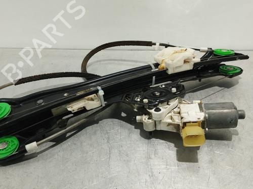 Rudehejsemekanisme ventre foran BMW 1 (E87) 118 d (143 hp) 13109142