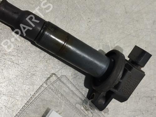 Used Ignition distributor TOYOTA YARIS (_P1_) 1.0 (SCP10_, SCP10R) (68 hp) 13895682