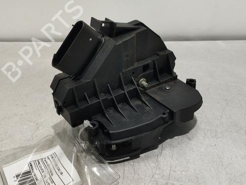 Fechadura frente esquerda FORD FIESTA VI (CB1, CCN) 1.4 TDCi (68 hp) 15729363