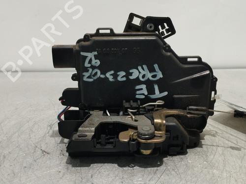 Serratura posteriore sinistra VW GOLF IV (1J1) 1.4 16V (75 hp) 16317375